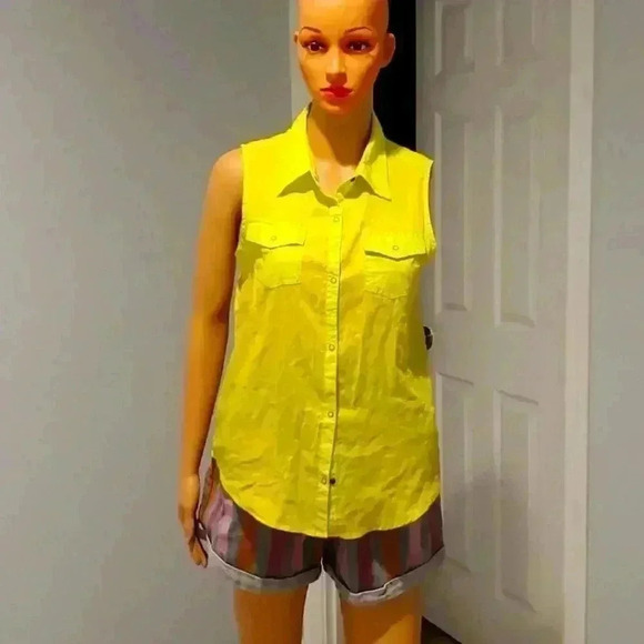 Arizona Jean Company Tops - Arizona neon top 